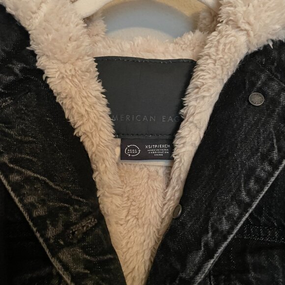 American Eagle XS, Black, Faux Fur lined Jacket with Faux Fur Hoodie - Picture 4 of 12